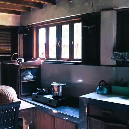 Happy Ria Homestay & Guesthouse Букит-Лаванг Экстерьер фото