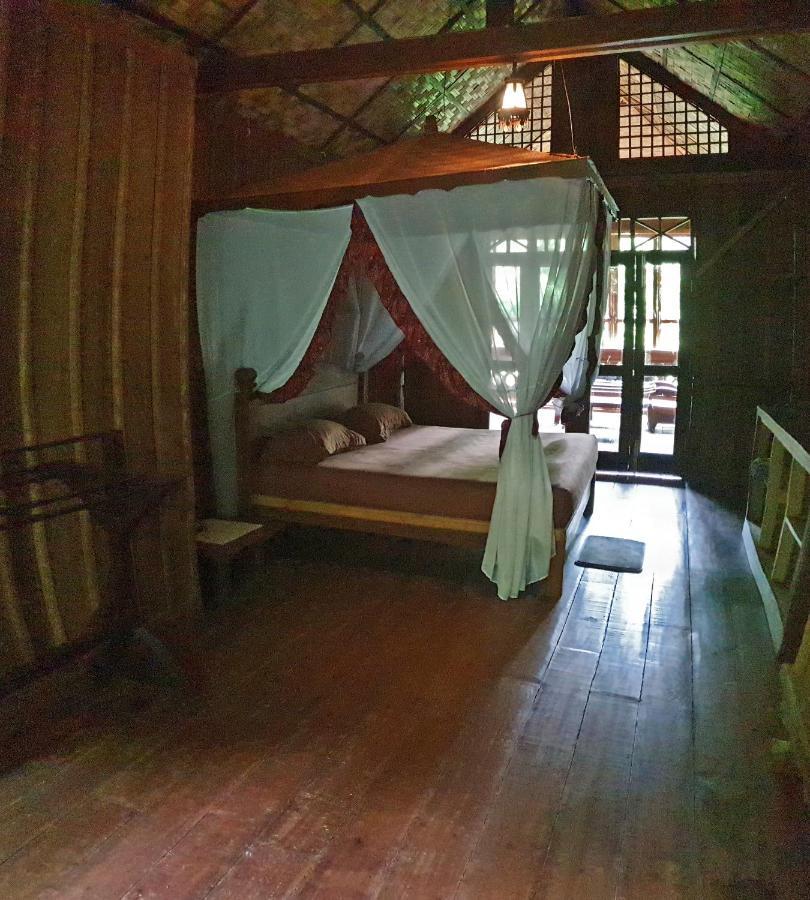 Happy Ria Homestay & Guesthouse Букит-Лаванг Экстерьер фото